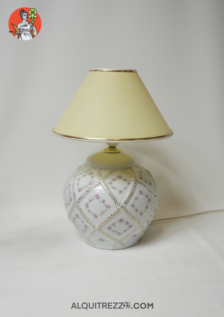 LÁMPARA DE MESA PORCELANA BLANCA